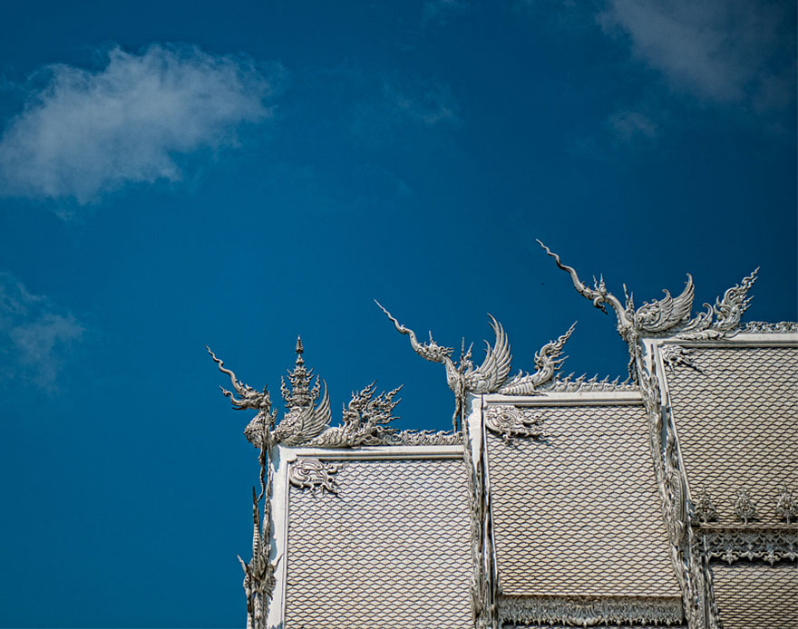 white-temple-thailand-22.jpg