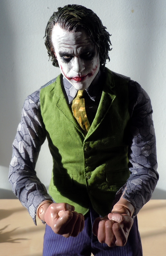 Enterbay-Joker06.jpg