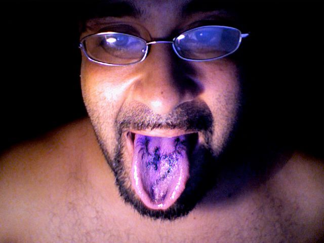 tongue_tattoo_by_oblivion_device.jpg