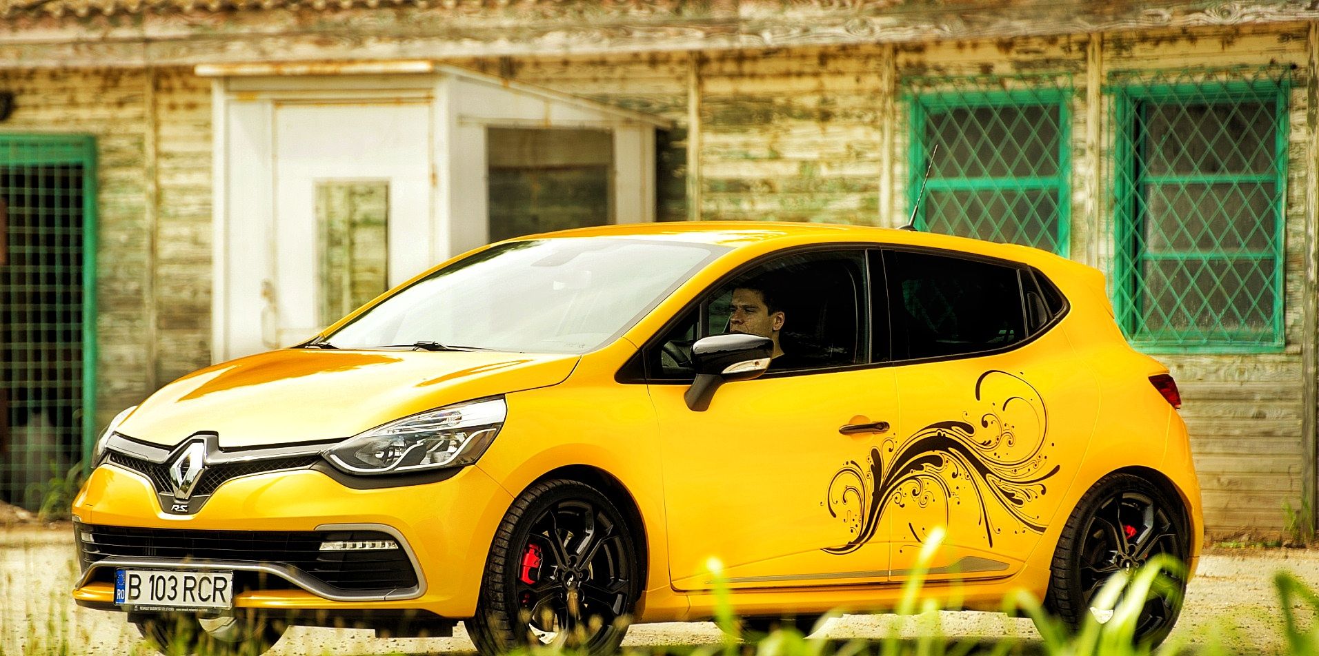 renault-clio-rs-200-review-2014_43-01.jpeg
