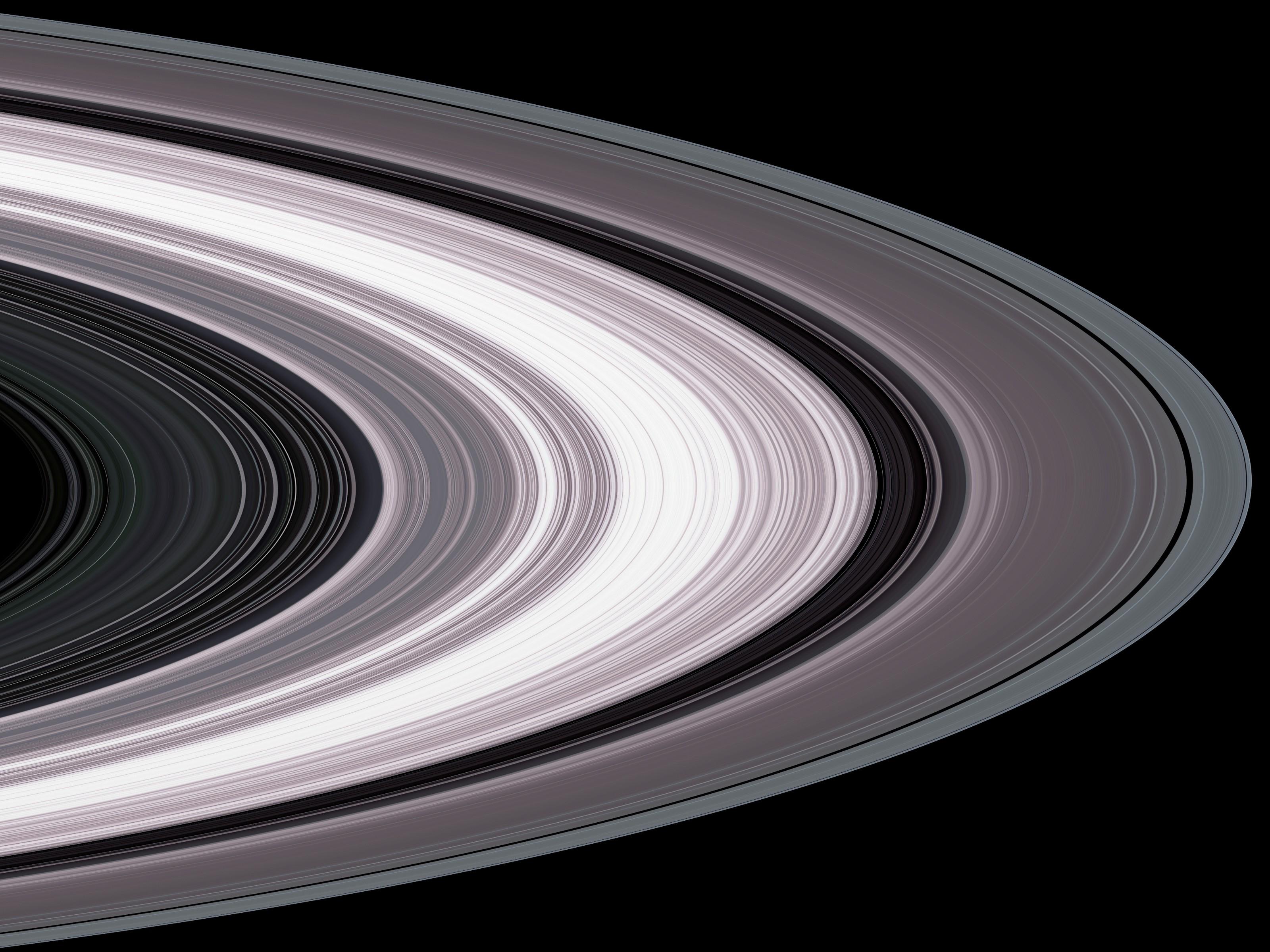 7725_Saturn_Particles.jpg