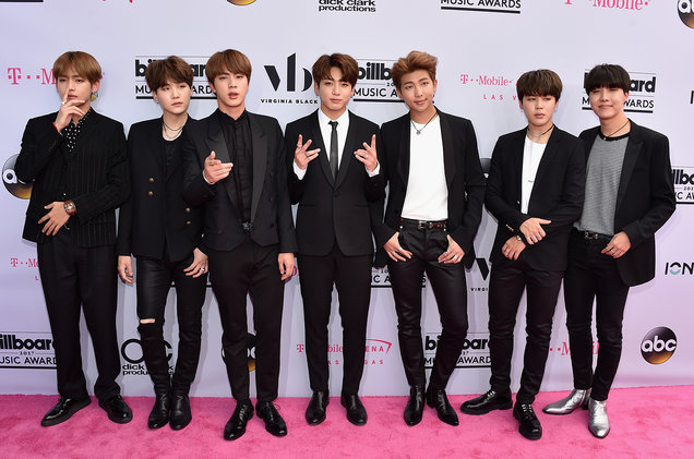 bts-bbmas-2017-carpet-1548.jpg