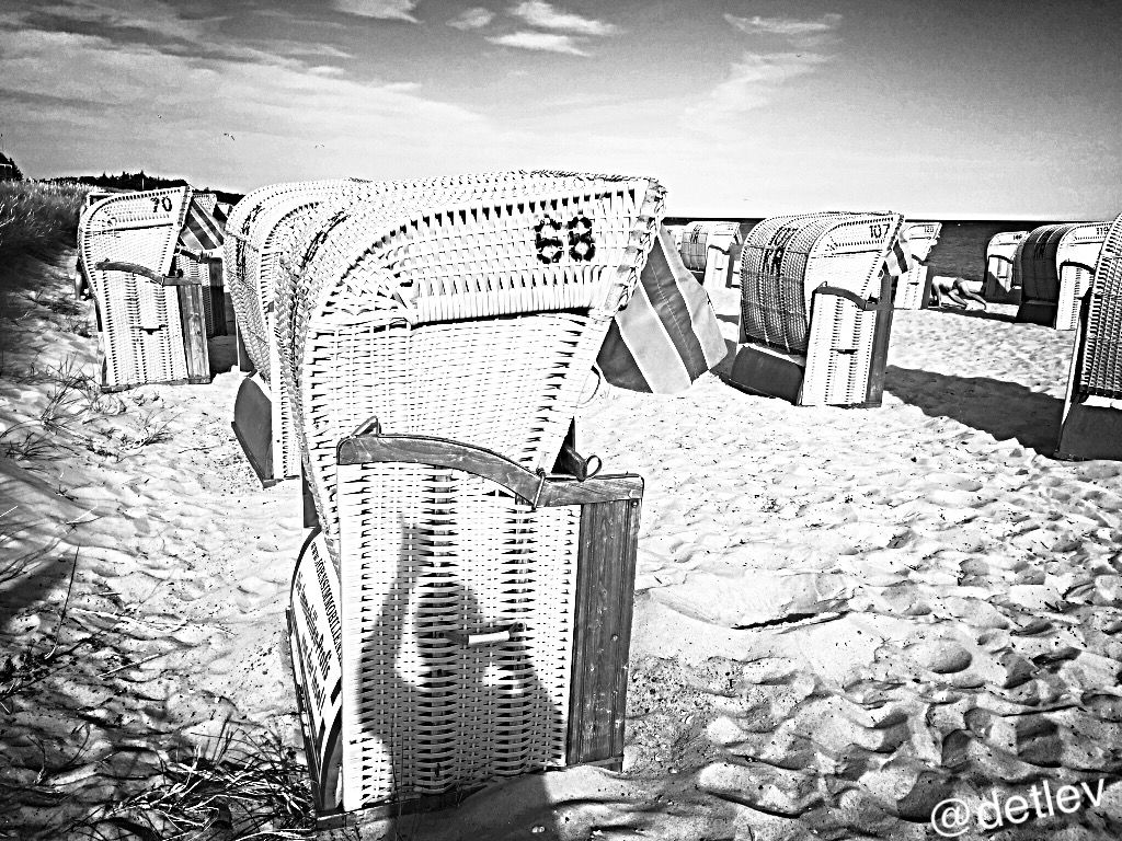 Beach at Fehmarn with Shadow of Detlev .JPG