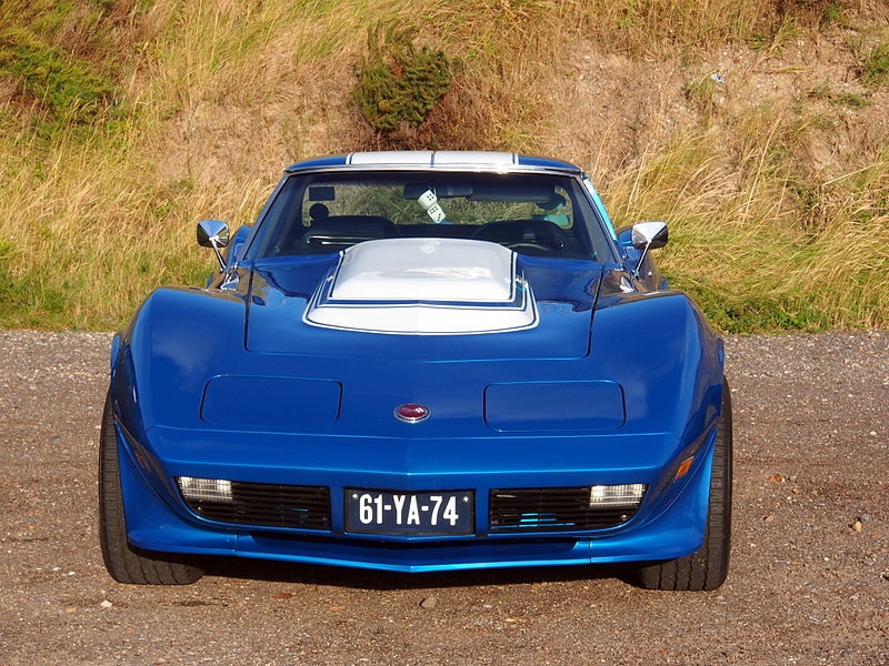 Blue Chevrolet_Corvette_Stingray.jpg