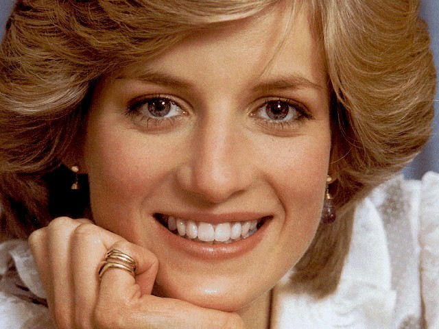 1997-08-31 DIANA DIED.jpg