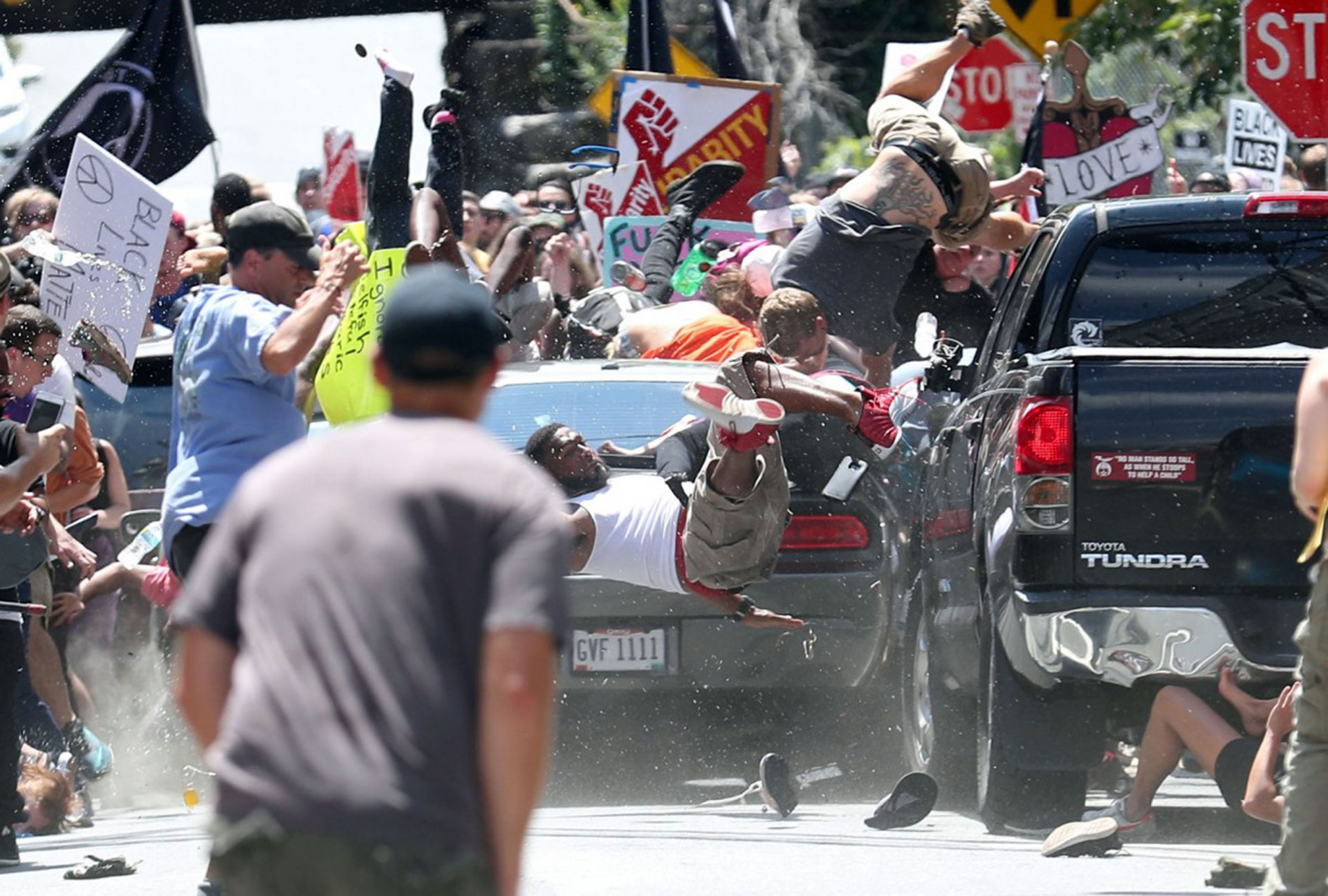 Foto-ganadora-Pulitzer-2018-breaking-news-Charlotesville-3.jpg