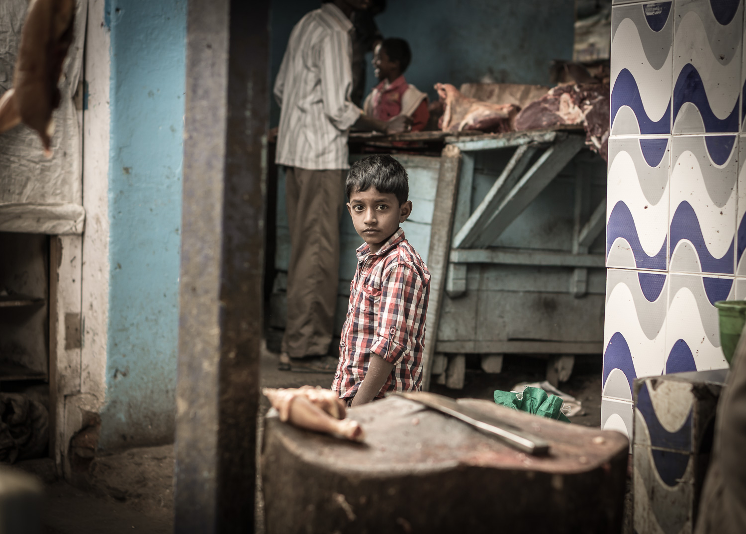 India-Street-Photography-Boy-Market-Ooty.jpg