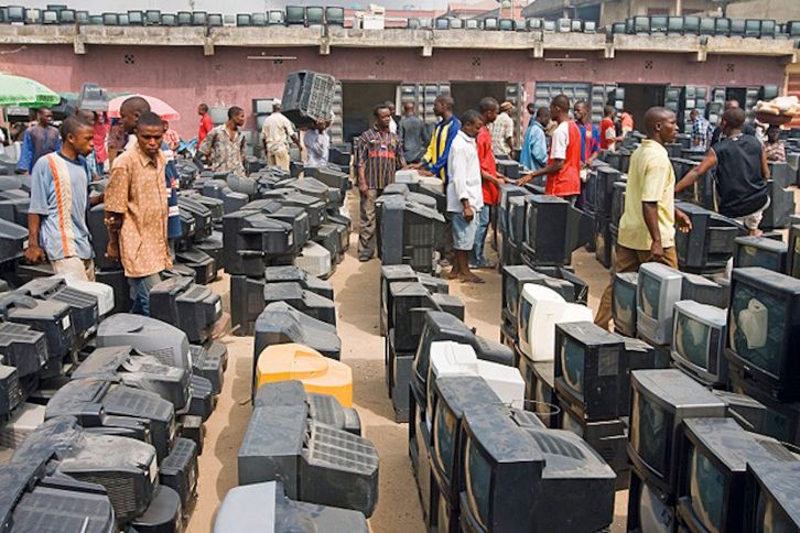 secondhand-tv-sets-for-sale-in-alaba-international-market-lagos-nigeria-via-colorsmagazine-com.jpg