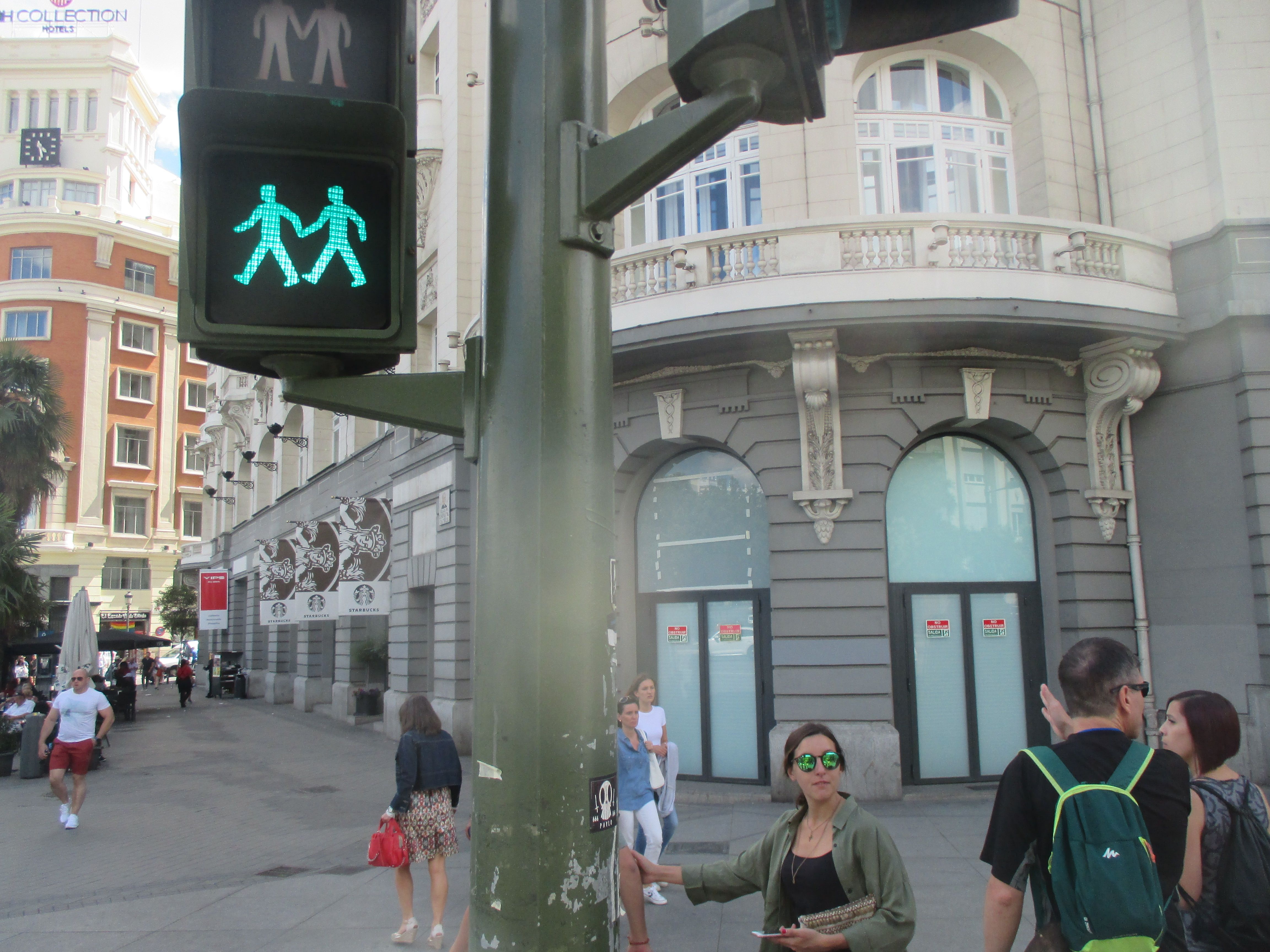 Madrid Walk Sign.jpg