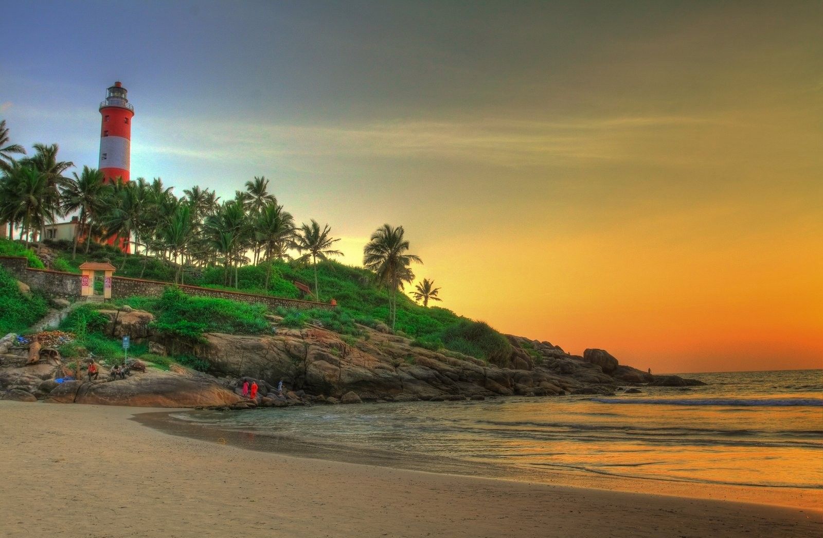 kovalam-beach.jpg