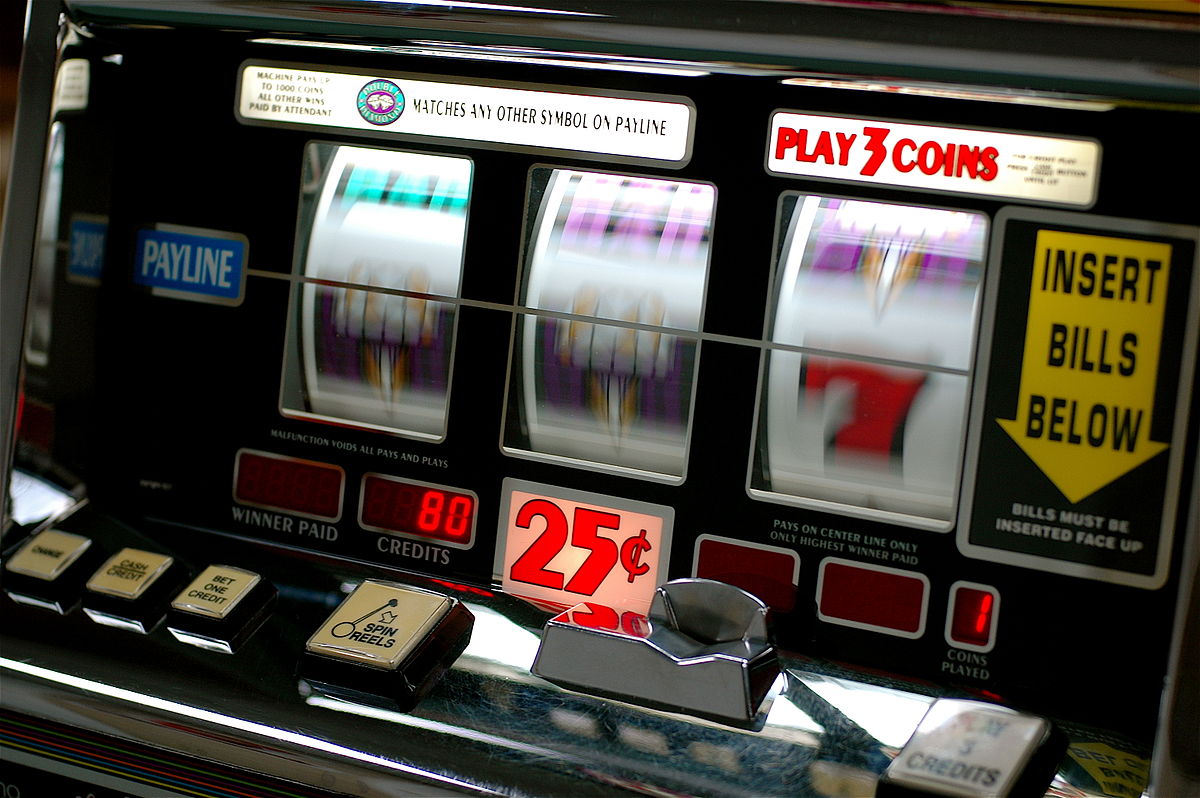 1200px-Slot_machine.jpg