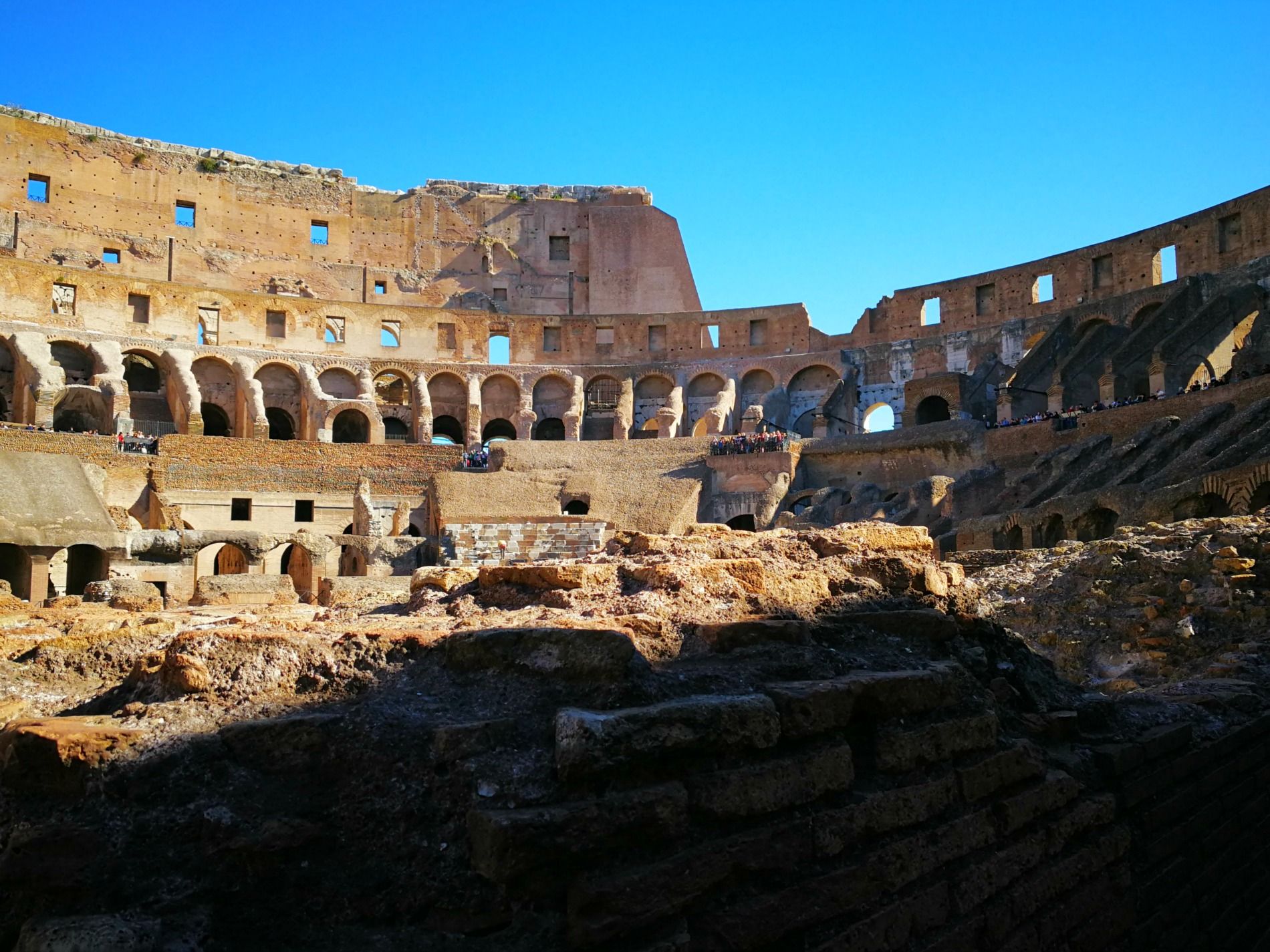 Coliseo-Roma-travel-anabell-hilarski02.jpg