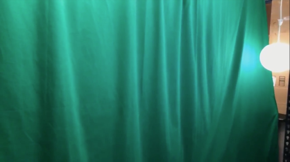 Green screen setup tutorial featuring how to get perfect lighting and position!