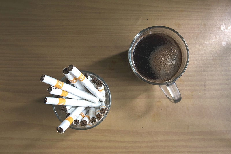 rokok-dan-kopi.jpg