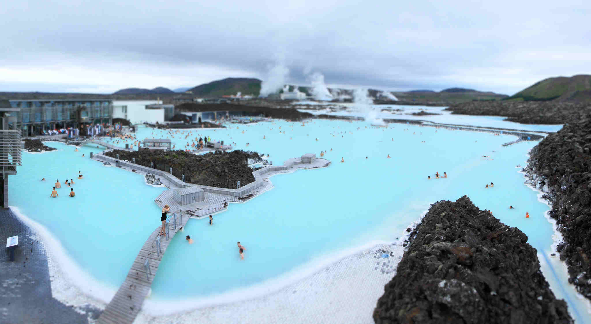 BlueLagoon_overview_Iceland.jpg