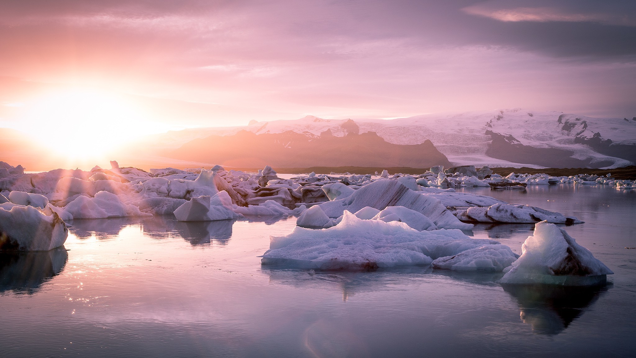 2911665-glaciers-lagoon-iceland-sun-nature-landscape-jokulsarlon___landscape-nature-wallpapers.jpg