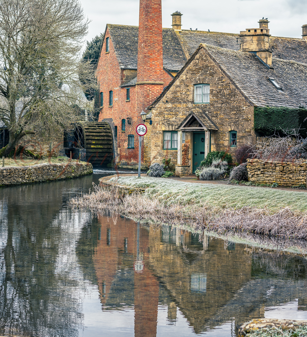 _DSC3654-Edit-Edit Lower Slaughter winter morning 2014_.jpg