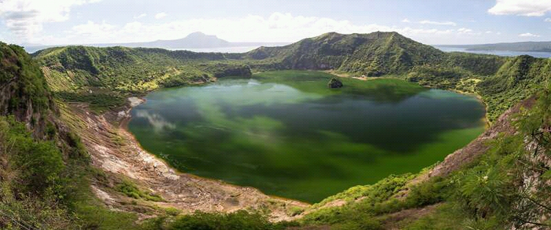 Taal volcano.jpg