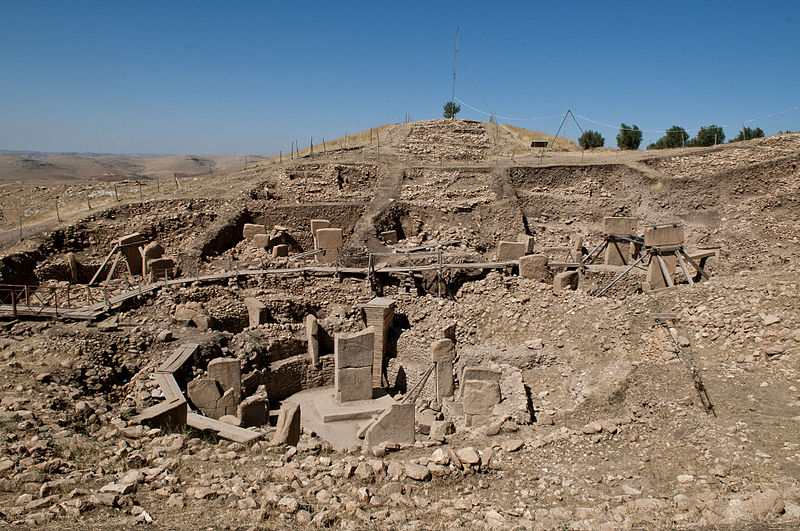 800px-Göbekli_Tepe,_Urfa.ruins.jpg