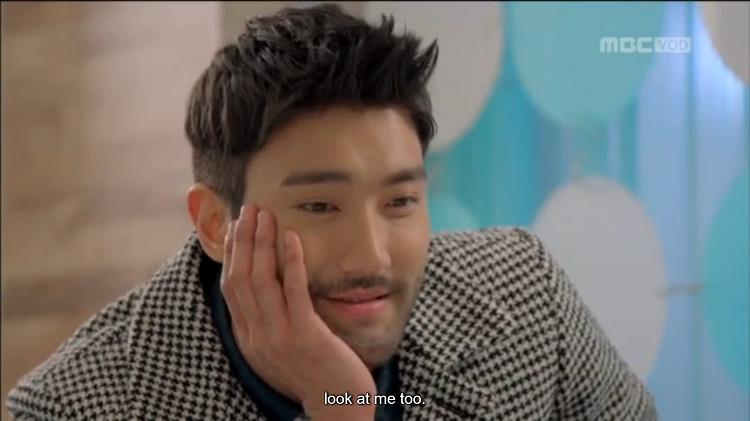 Siwon she was pretty look at me too.png