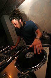 170px-ALEX_NILSON.jpg