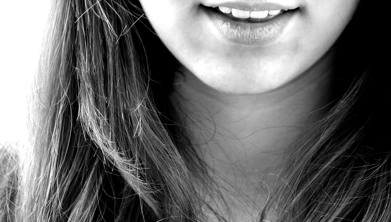 smile-laugh-girl-teeth-69833.jpeg