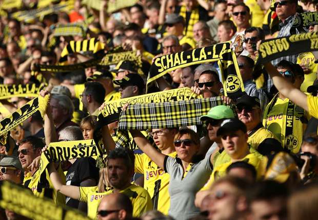 borussia-dortmund-fans_192ewm0ivrq101o5pnqpk0mchd.jpg