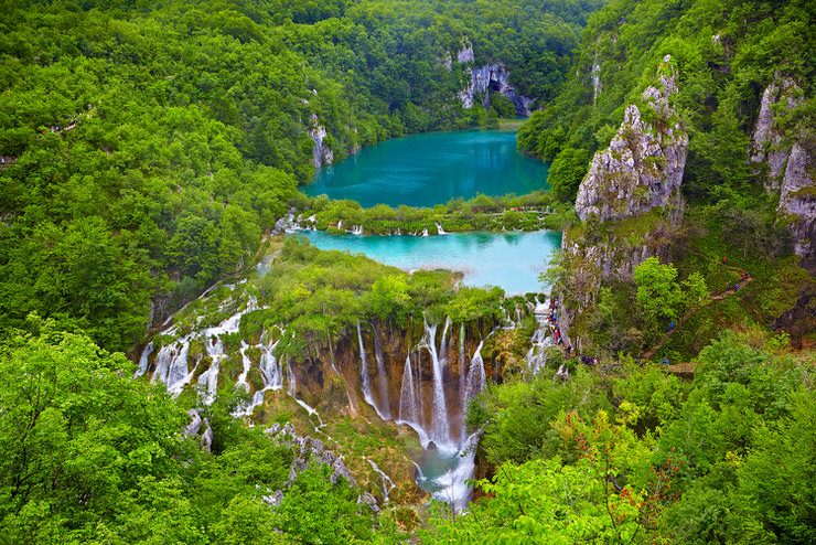 Breathtaking-view-in-the-Plitvice-Lakes-National-Park-Croatia-740x494.jpg