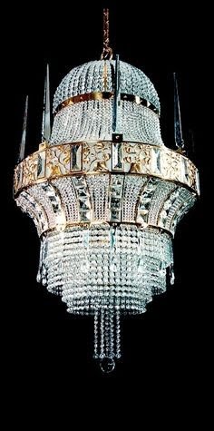 37d7965ab4f5fa062774b8c675d64347--art-deco-lamps-crystal-chandeliers.jpg