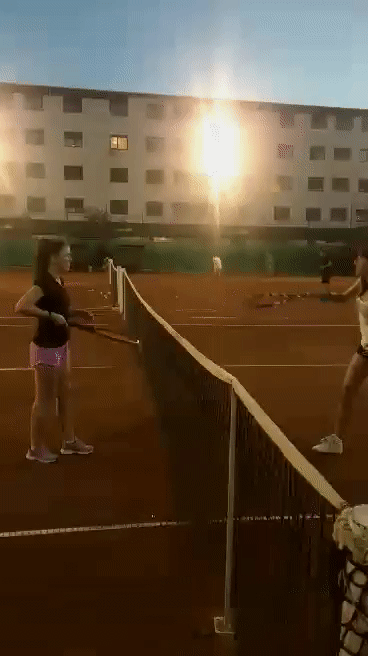 Video 3 tenis GIF (2).gif