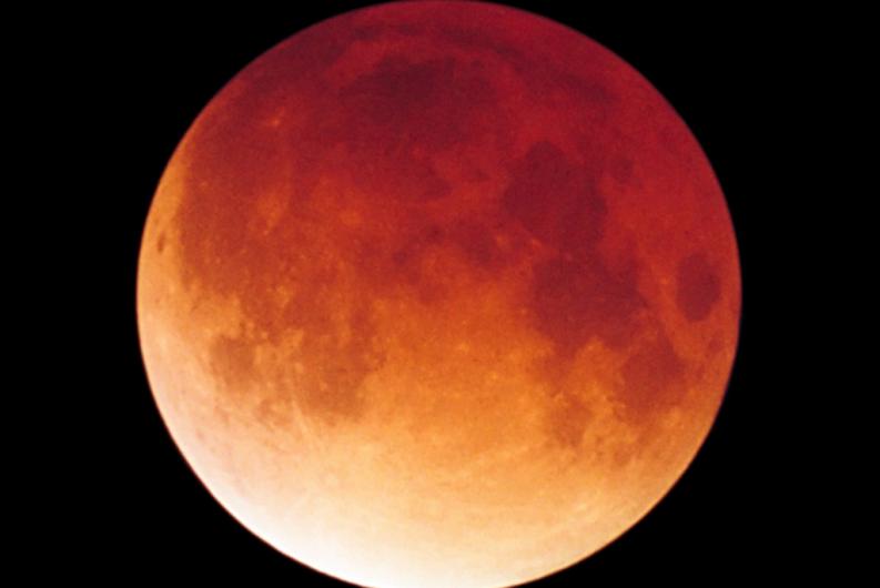 Luna-de-sangre-Por-que-la-luna-se-ve-roja-2.jpg