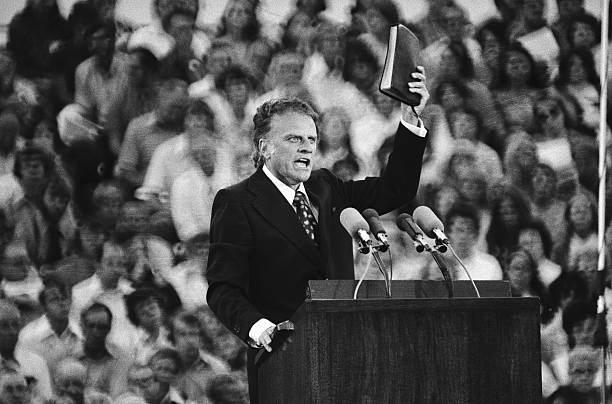 famed-north-carolina-evangelist-billy-graham-opened-the-upper-midwest-picture-id515048068.jpg