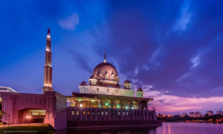 putrajaya-mosque.jpg