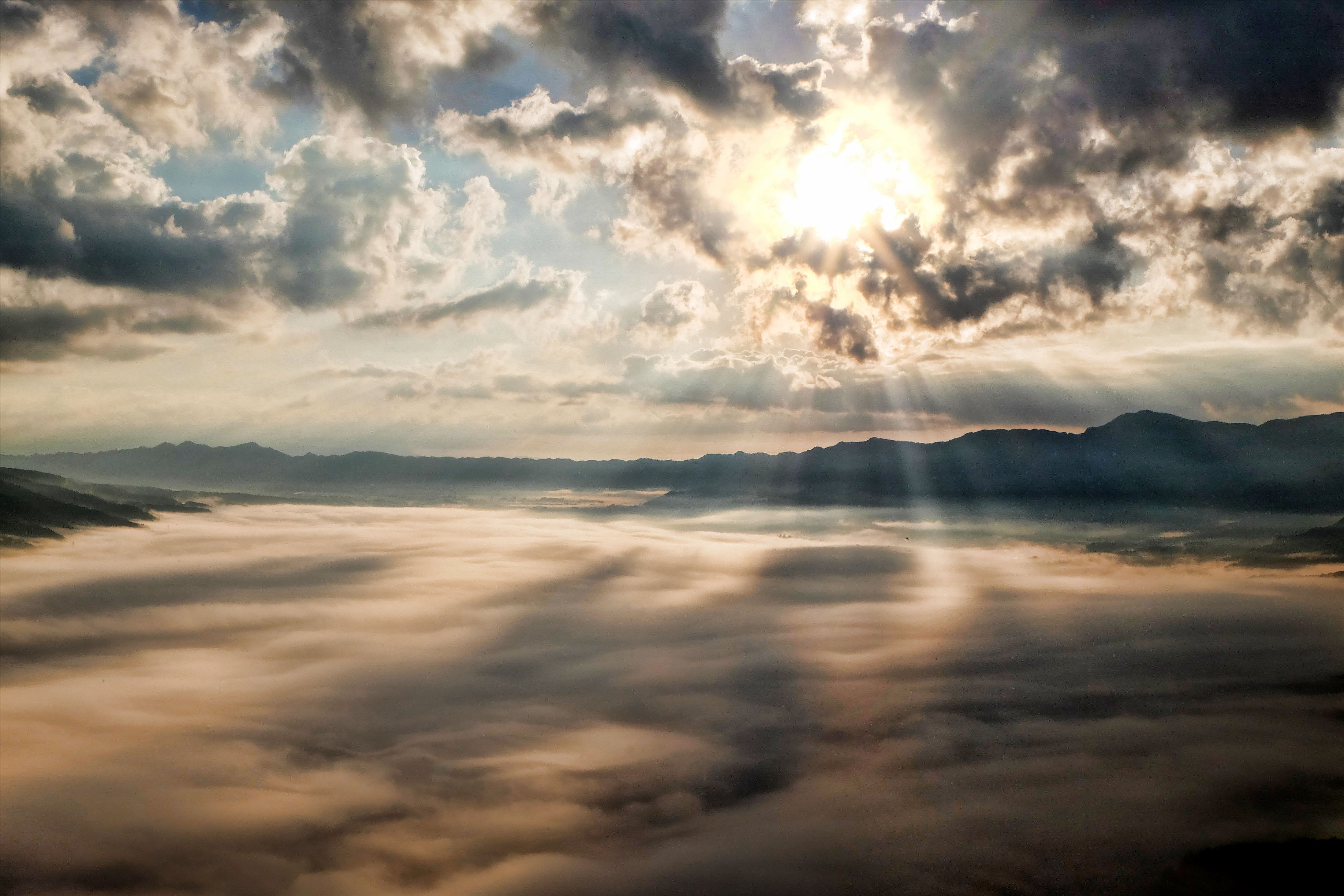 kumamoto-japan-aso-cloud-45848.jpeg