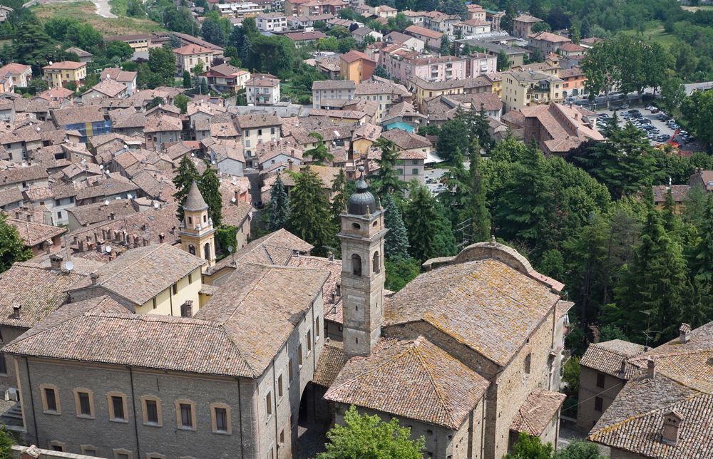 castellarquato vista.jpg