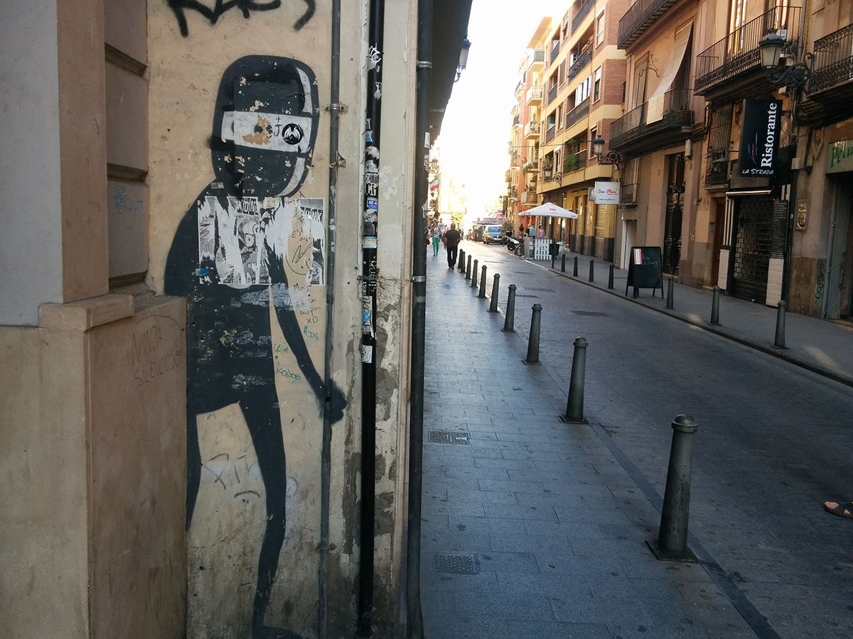 graffiti-valencia-spain-ninja-extraterrestre-love-amor-steemit-trenz (31).jpg
