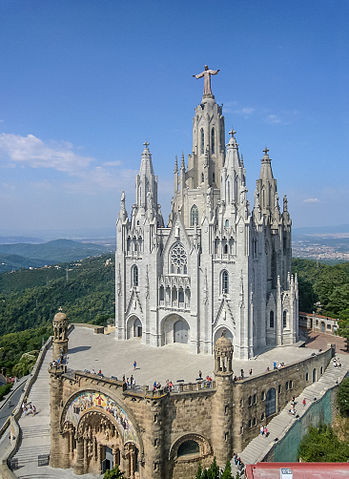349px-Temple_del_Sagrat_Cor_vist_des_de_la_Talaia_del_Tibidabo.jpg