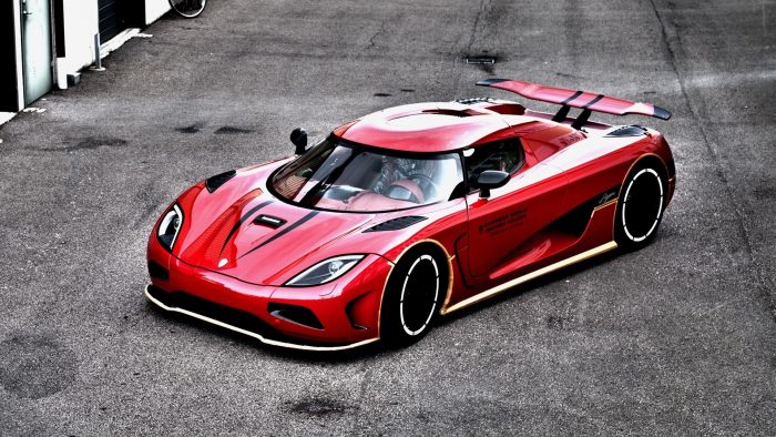 6968605-koenigsegg-agera-r-red-car-700x394.jpg