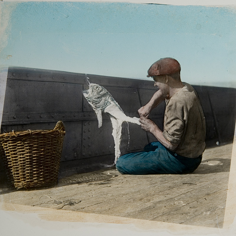 Daily Life of Sailors On-board in the 1900s (15).jpg