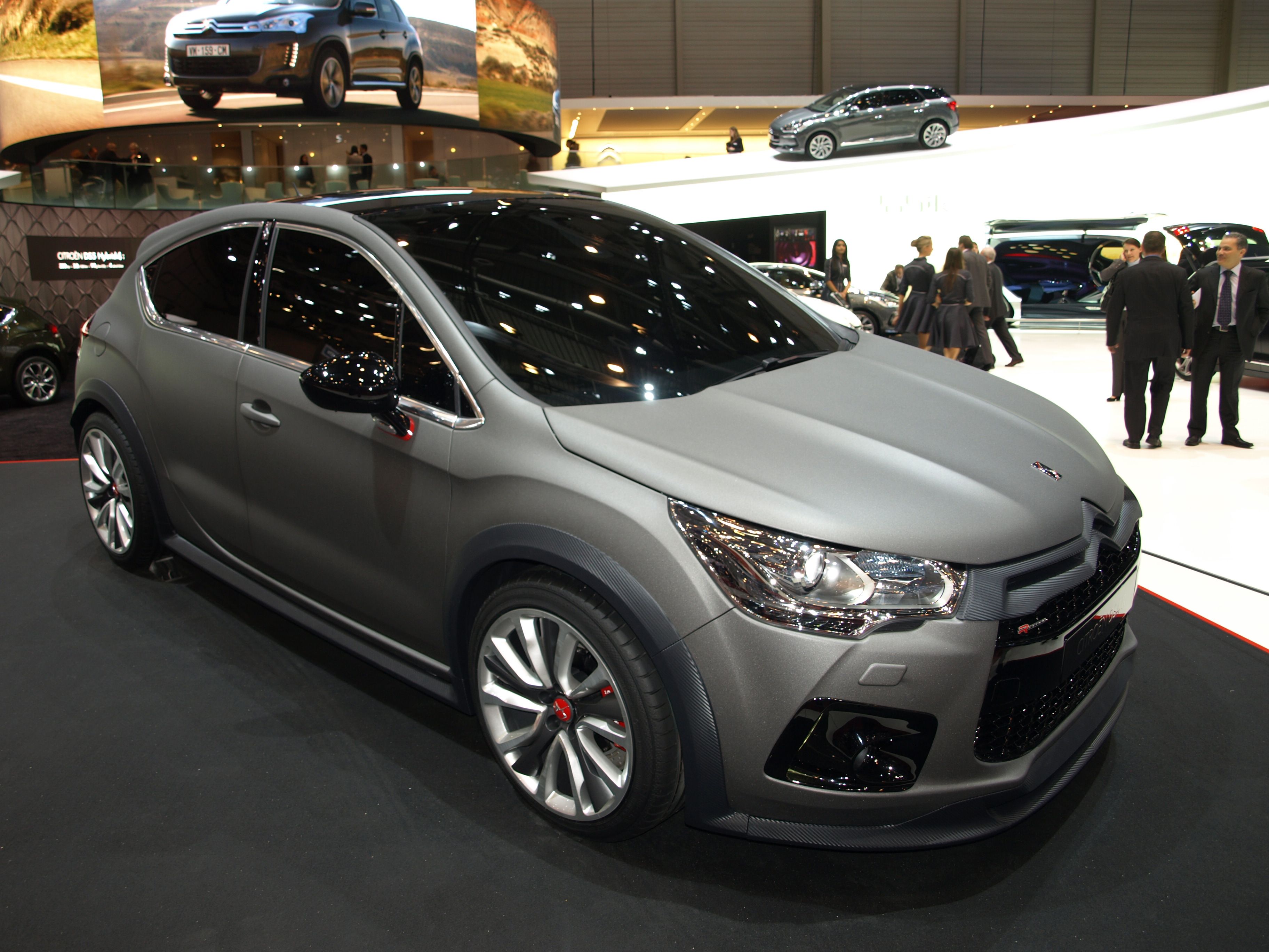 S0-Salon-de-Geneve-2012-Citroen-DS4-R-concept-256194.jpg