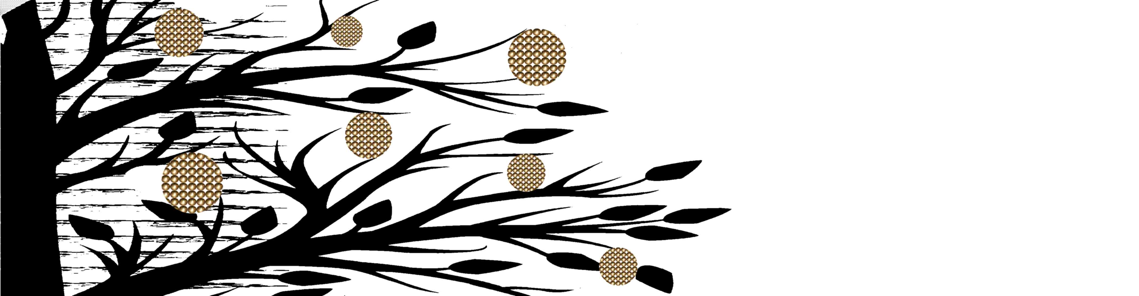 banner tree black with gold baubles.jpg