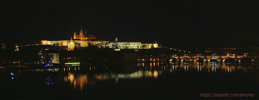 prague-night.jpg