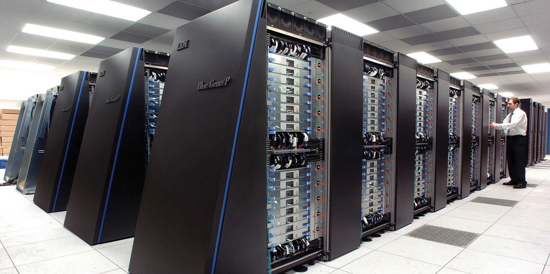 IBM_Blue_Gene_P_supercomputer.jpg