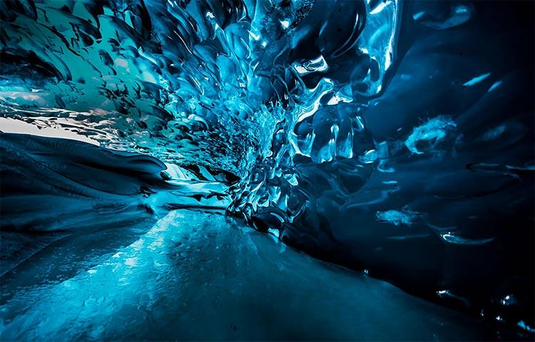 ภาพบรรยากาศแสนงดงามของถ้ำน้ำแข็ง-Breidamerkurjokull-ในไอซ์แลนด์.jpg