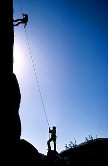 rock-climbers-1720497__340.jpg