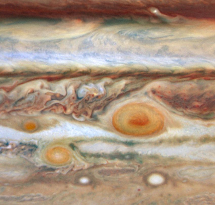 jupiter-red-spot.jpg