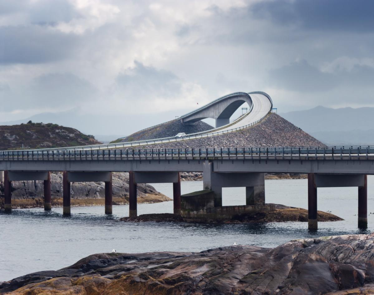 Storseisundet Bridge, Norway.jpg