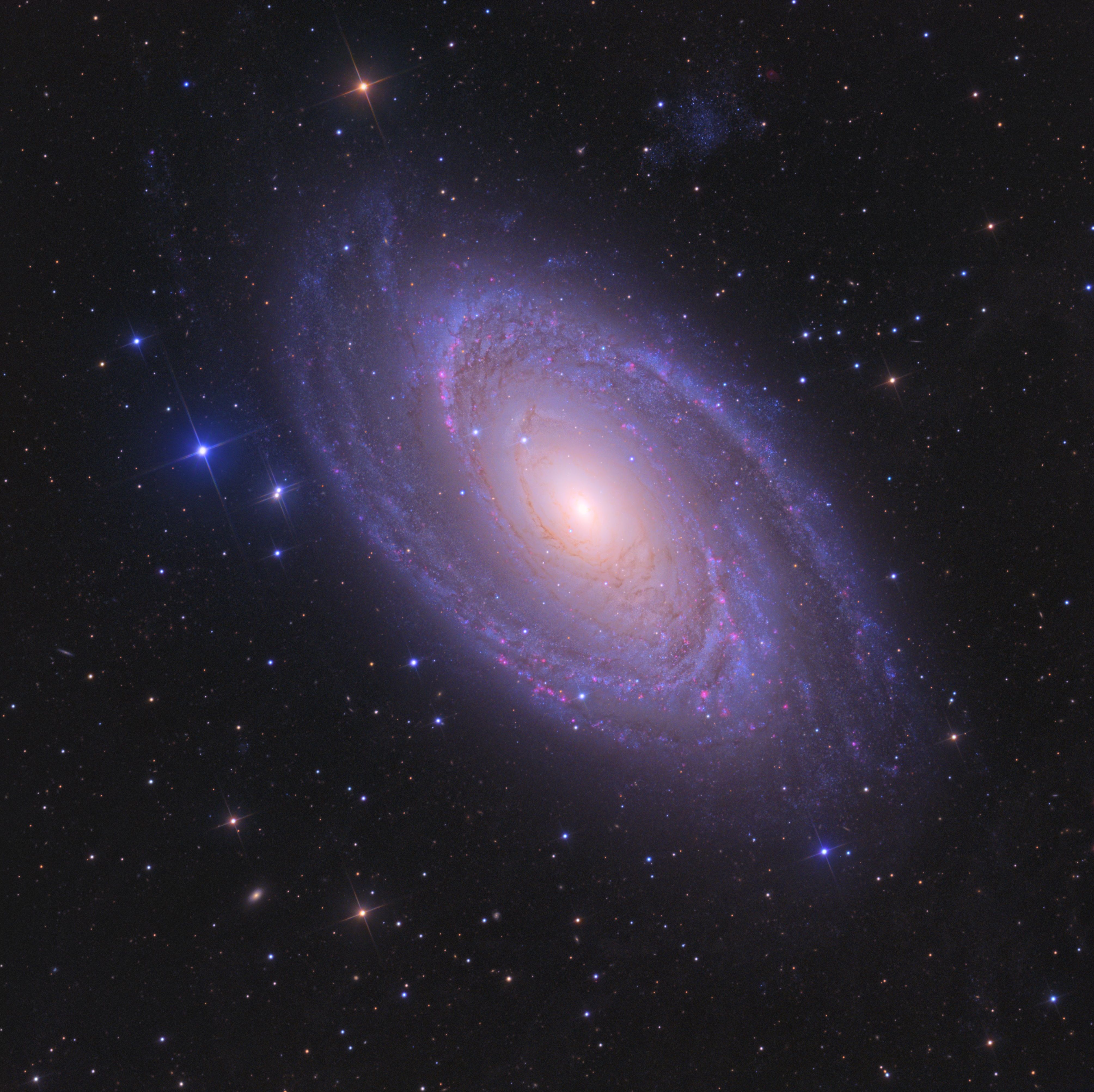 M81.jpg