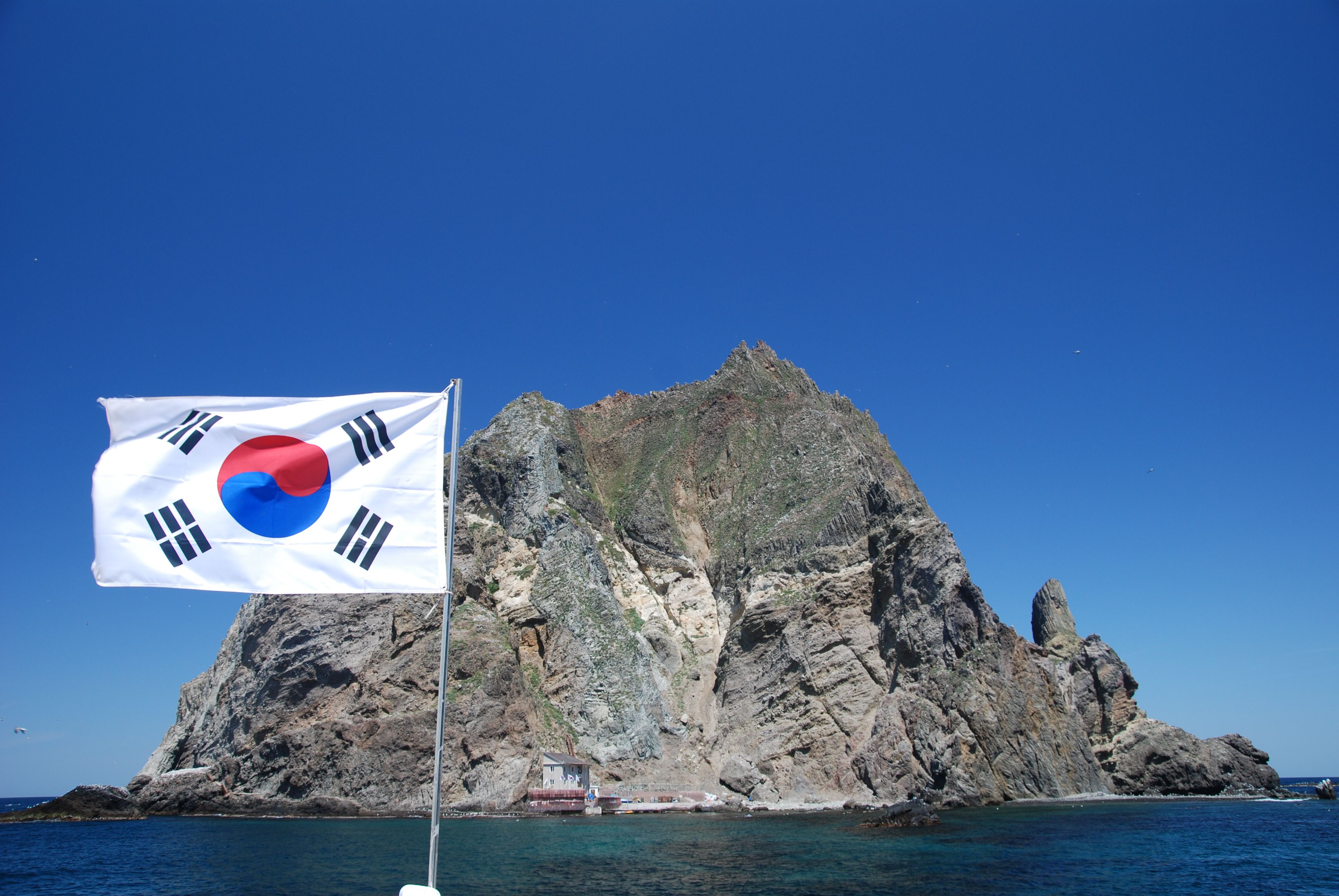 Dokdo-ROK-Flag.jpg