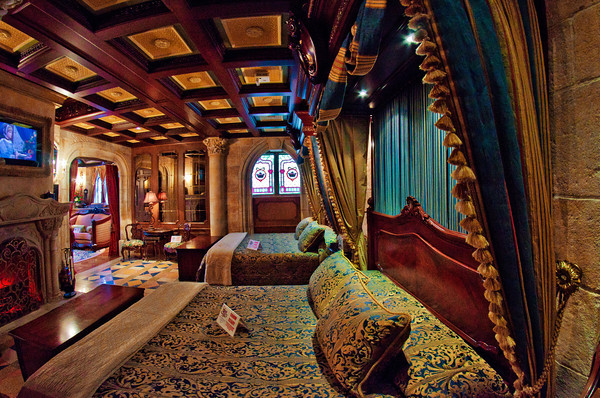 cinderella-castle-suite-bedroom-M.jpg